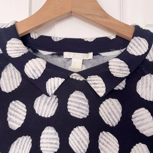 COS Short Sleeve Sweater w Navy & Off White Print - Picture 4 of 6